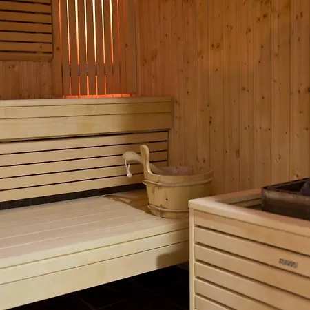 Apart-hotel Les Rives De La Fecht - Colmar Ouest 4*