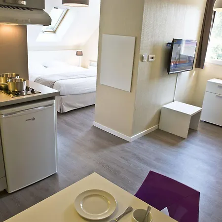 Résidence Les Rives De La Fecht - Colmar Ouest Aparthotel