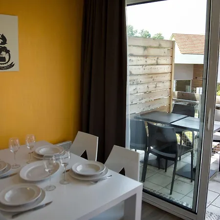 Résidence Les Rives De La Fecht - Colmar Ouest Aparthotel Ingersheim