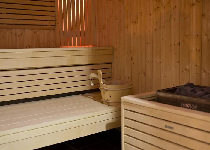 Hotel apartamentowy Les Rives De La Fecht - Colmar Ouest 4*